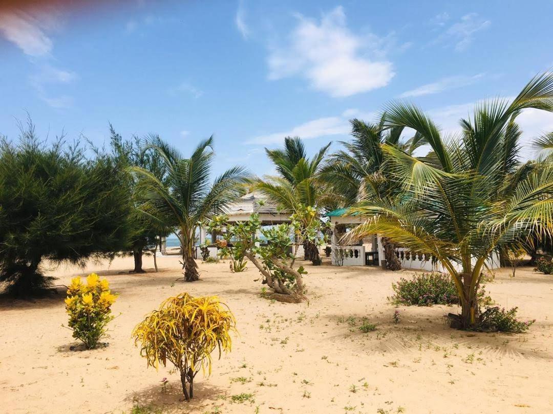 Santana Beachclub Sanyang Exterior foto