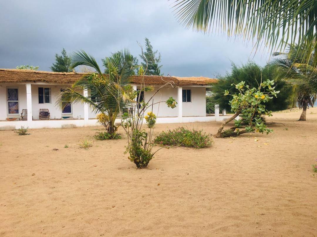 Santana Beachclub Sanyang Exterior foto